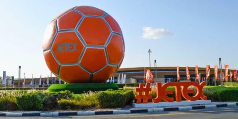 JETEX Aviation's Guinness World Record Ball - 13